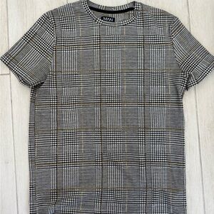 Boohoo Black and White Plaid Men's Tee